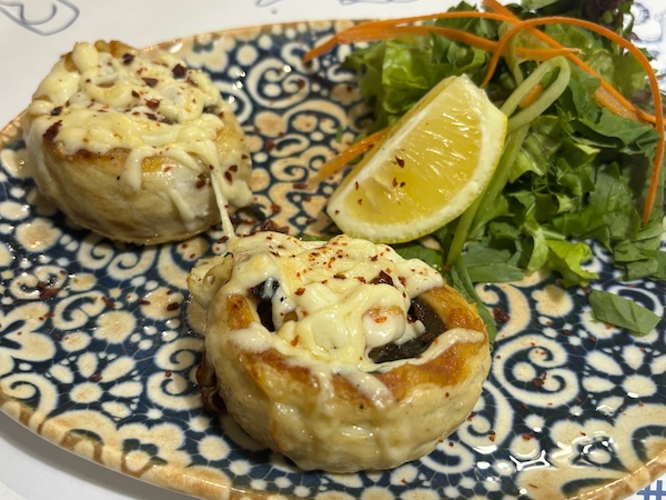 GEBAKKEN CHAMPIGNONS MET KAAS